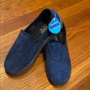 Sketchers Memory Foam, blue suede leather Size 8